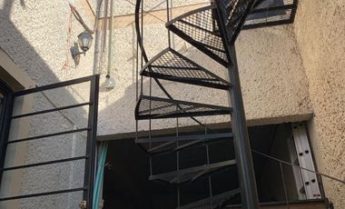 Muy amplia casa en col. del Carmen Coyoacán