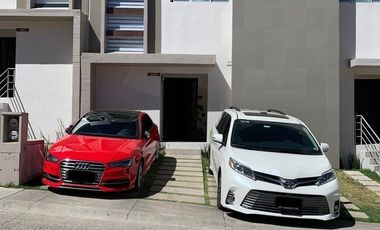 Venta Casa remodelada en Bosque Real