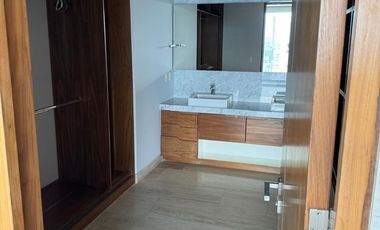Departamento en renta en Hyatt piso 29