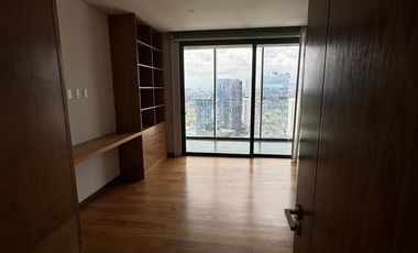 Departamento en renta en Hyatt piso 29