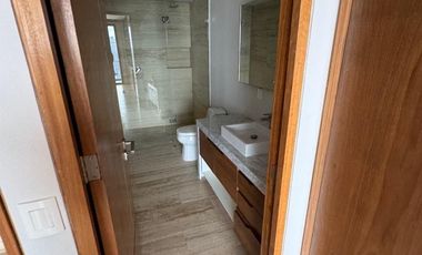 Departamento en renta en Hyatt piso 29