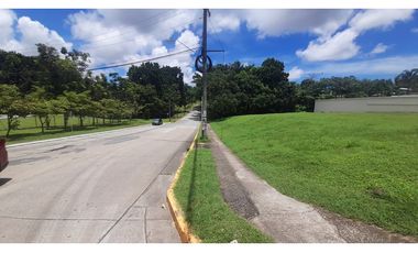 Alquilo Terreno en Albrook