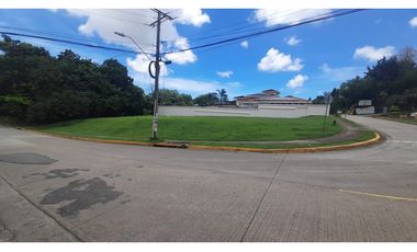 Alquilo Terreno en Albrook