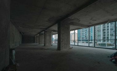 VENTA OFICINA LUJUSO Y AMPLIA EN AVENIDA BALBOA 361M2