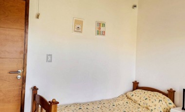 VENTA DE CASA MODERNA CON PISCINA EN VISTALBA – LUJN DE CUYO, MZA