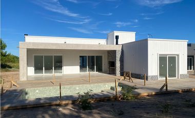 CASA EN VENTA EN COSTA ESMERALDA -SENDEROS IV 391