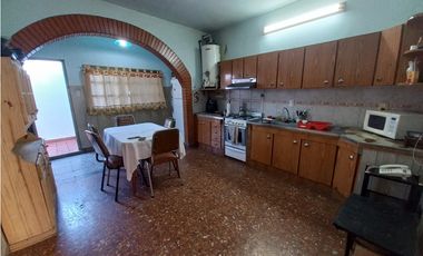 CASA PH FRENTE CALLE BRUSELAS