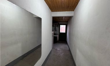 Vendo Galpón con Dpto en Caseros, Entre Ríos