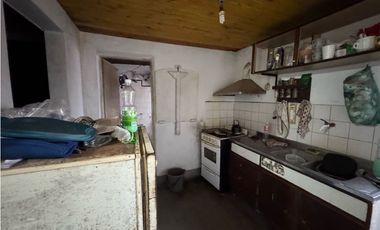 Vendo Galpón con Dpto en Caseros, Entre Ríos