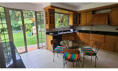 Venta amplia casa en El Poblado