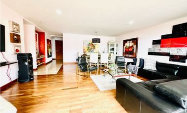 VENDO APARTAMENTO CON HERMOSA VISTAEN EL POBLADO - LA TOMATERA