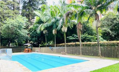 VENDO APARTAMENTO CON HERMOSA VISTAEN EL POBLADO - LA TOMATERA