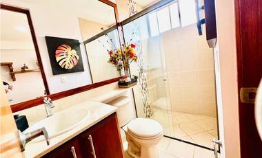VENDO APARTAMENTO CON HERMOSA VISTAEN EL POBLADO - LA TOMATERA