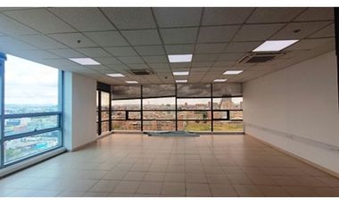 Arriendo Oficina Ubicada en el chico Auto norte