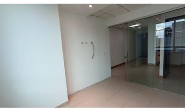 Arriendo Oficina Ubicada en el chico Auto norte