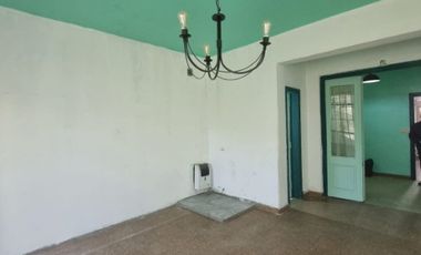 Casa PH en alquiler en Castelar Sur