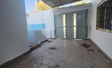 Casa en alquiler en Lanus Oeste