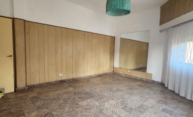 Casa en alquiler en Lanus Oeste
