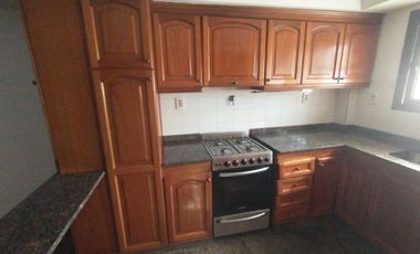 Chalet PH en alquiler en Castelar Sur