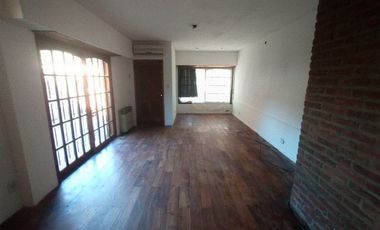 Chalet PH en alquiler en Castelar Sur