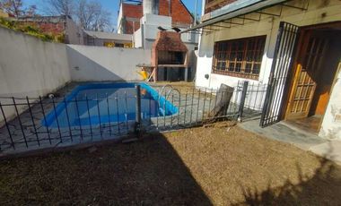 Chalet PH en alquiler en Castelar Sur
