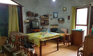 CASA 4 AMB EN VENTA EN MONTE GRANDE CON PILETA