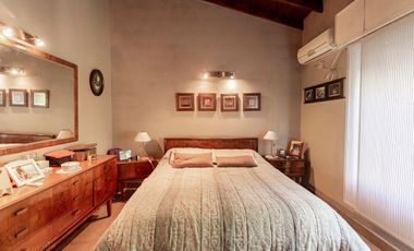 Venta Casa y Depto en Don Bosco - Ideal 2 familias