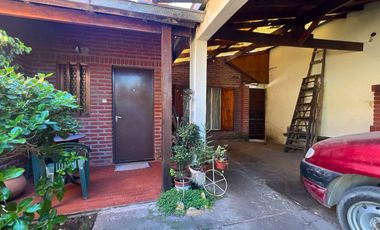 Casa 2 ambientes Barrio L. de Gomara APTO CREDITO