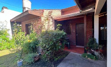 Casa 2 ambientes Barrio L. de Gomara APTO CREDITO