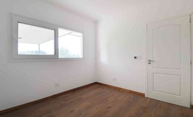 VENTA CASA 4 AMB  A EST PRIMAVERA CLUB DE CAMPO