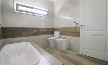 VENTA CASA 4 AMB  A EST PRIMAVERA CLUB DE CAMPO