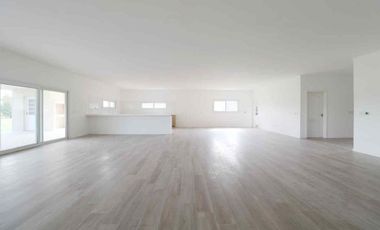 VENTA CASA 4 AMB  A EST PRIMAVERA CLUB DE CAMPO