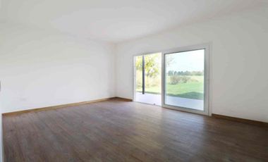 VENTA CASA 4 AMB  A EST PRIMAVERA CLUB DE CAMPO