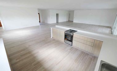 VENTA CASA 4 AMB  A EST PRIMAVERA CLUB DE CAMPO