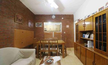 VENTA CASA 3 AMB TERRAZA PQUE AVELLANEDA