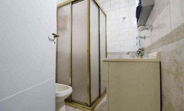 VENTA CASA 3 AMB TERRAZA PQUE AVELLANEDA