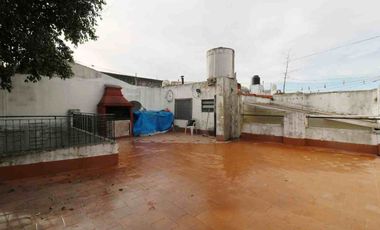VENTA CASA 3 AMB TERRAZA PQUE AVELLANEDA