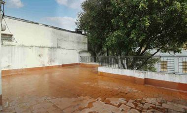 VENTA CASA 3 AMB TERRAZA PQUE AVELLANEDA
