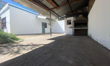 VENTA CASA 4 AMB MORON PATIO COCHERA LUMINOSA