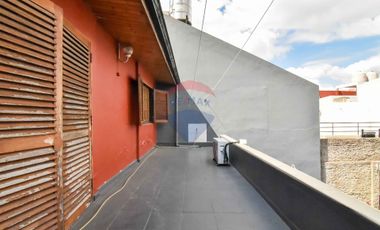 Casa en venta B°Naon acepta permuta deptos en zona