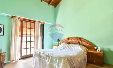 Casa en venta B°Naon acepta permuta deptos en zona