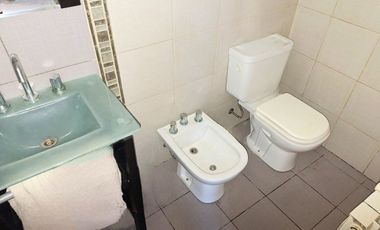 VENTA CASA 4 AMB CON PATIO Y PILETA, DON BOSCO