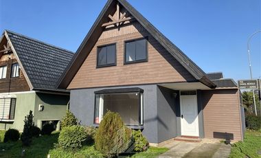 Casa en Arriendo en COD38929 Pasaje Cerrado con acceso controlado en Lomas de Mirasur