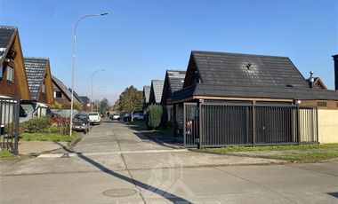 Casa en Arriendo en COD38929 Pasaje Cerrado con acceso controlado en Lomas de Mirasur
