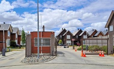 Casa en Arriendo en Condominio Hacienda Las Quemas, Osorno.