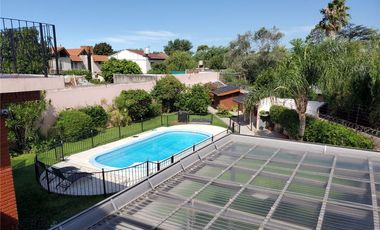 VENTA DE CASA 6 AMBIENTES FLORENCIO VARELA