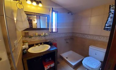 VENTA DE CASA 6 AMBIENTES FLORENCIO VARELA