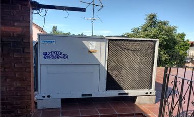 VENTA DE CASA 6 AMBIENTES FLORENCIO VARELA