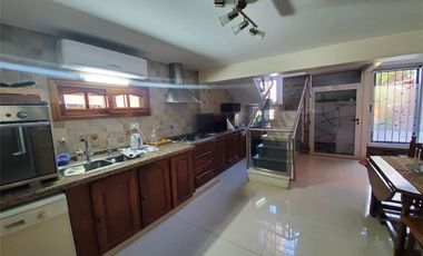 VENTA DE CASA 6 AMBIENTES FLORENCIO VARELA