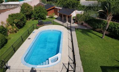 VENTA DE CASA 6 AMBIENTES FLORENCIO VARELA